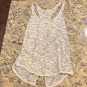 lululemon tank top sz 8 | gently worn | grey white